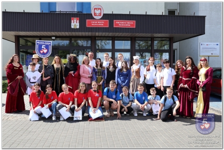 Gra terenowa ,,W poszukiwaniu korony Bolesława Chrobrego''