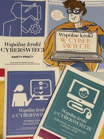 Projekt „Wspólne kroki w Cyberświecie” w klasach 3a i 3b